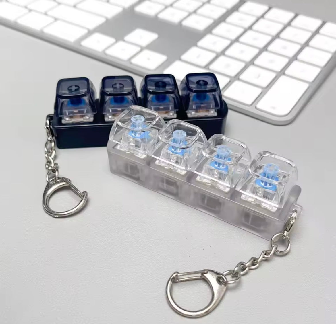 4 Keys Mechanical Keyboard Axis Tester Keychain Stress Relief Clicker Fidget Keyboard with LED Decompression Tools Pendant Gifts